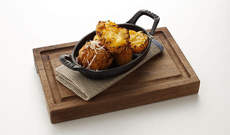 Fried mac & cheese balls
